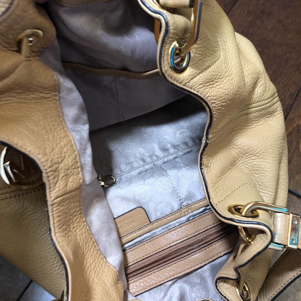 Michael Kors handbag - Picture 10 of 12